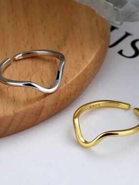 18k GP Sterling Silver V Shape Chevron ring